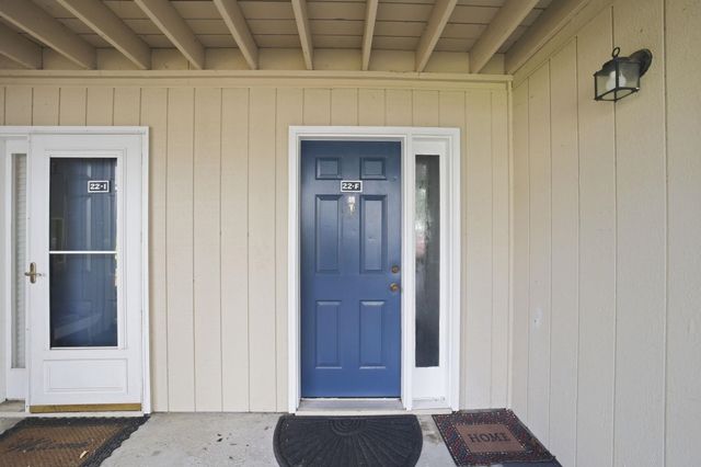 1870 Auburn Ln Apt 22F, Surfside Beach, SC 29575