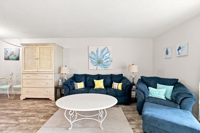 1870 Auburn Ln Apt 22F, Surfside Beach, SC 29575