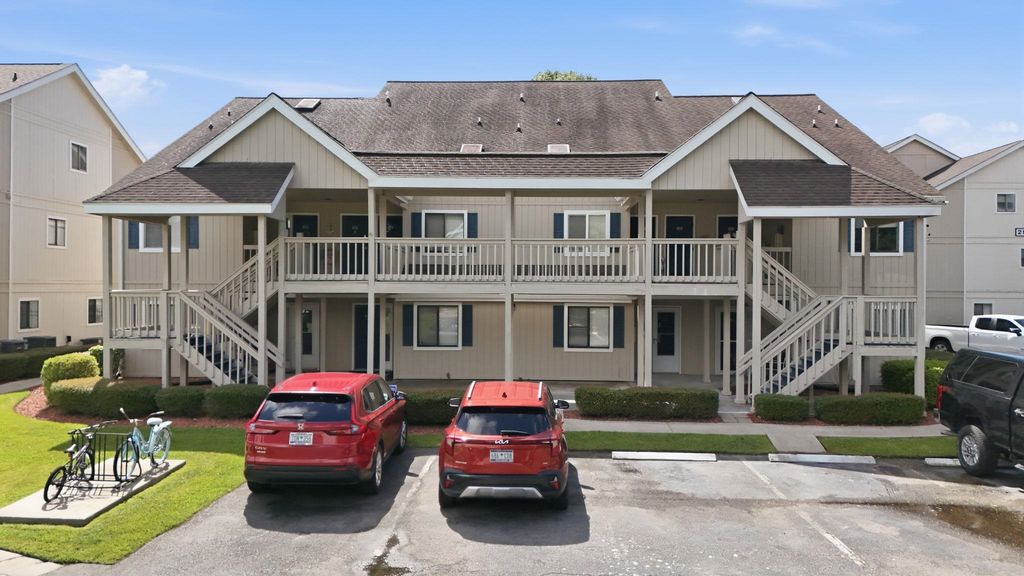 1870 Auburn Ln Apt 22F, Surfside Beach, SC 29575