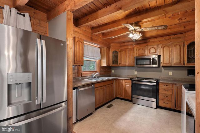 2425 HENSON DR, Marriottsville, MD 21104