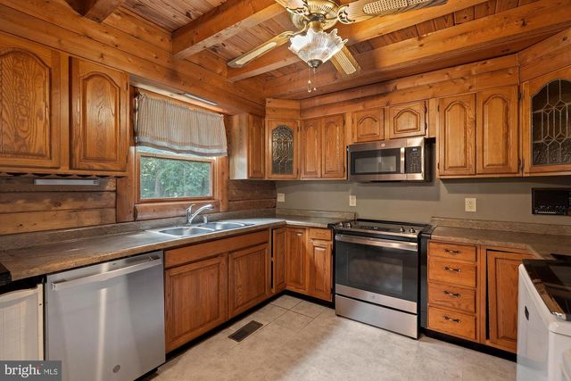 2425 HENSON DR, Marriottsville, MD 21104