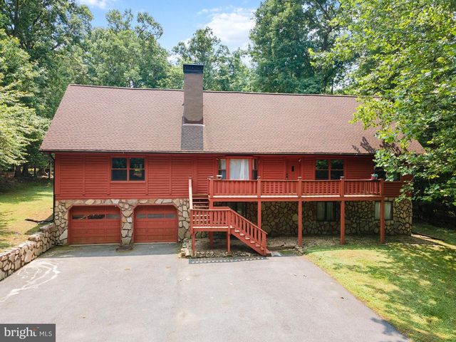 2425 HENSON DR, Marriottsville, MD 21104