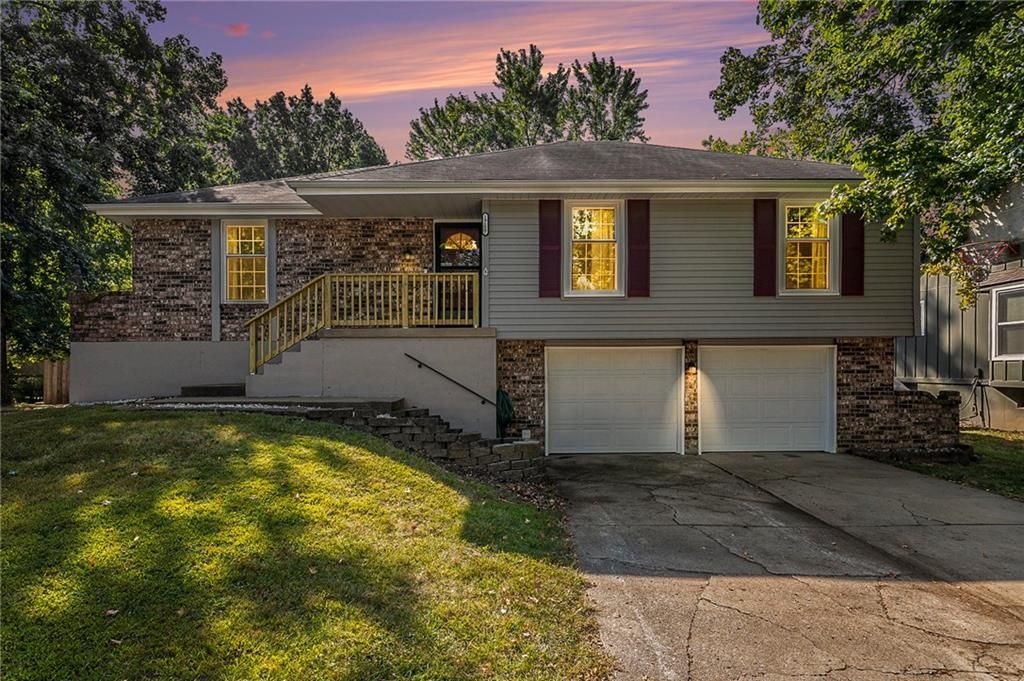 19117 E 14TH Street, Independence, MO 64056