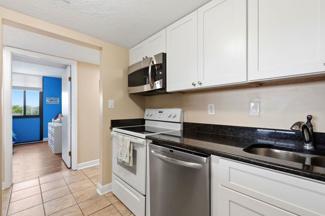 601 Mitchell Dr Apt 403, Myrtle Beach, SC 29577