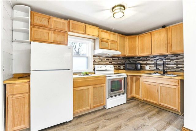 302 Wisconsin Street, Wonewoc, WI 53968