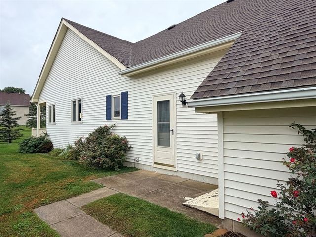 1089 South Creek Drive, Webster, NY 14580
