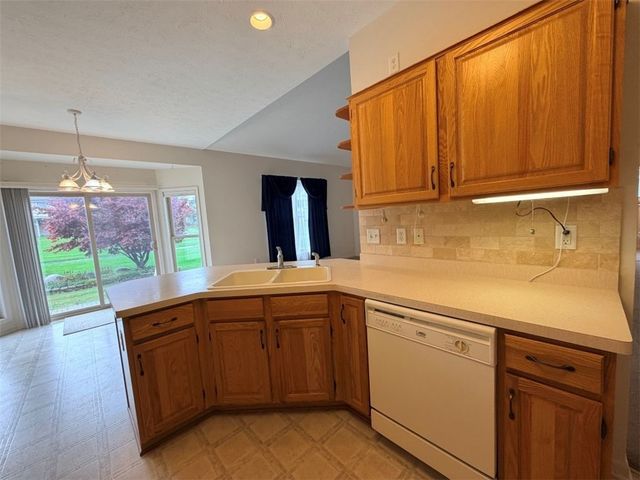 1089 South Creek Drive, Webster, NY 14580