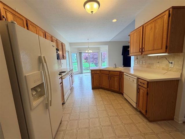 1089 South Creek Drive, Webster, NY 14580