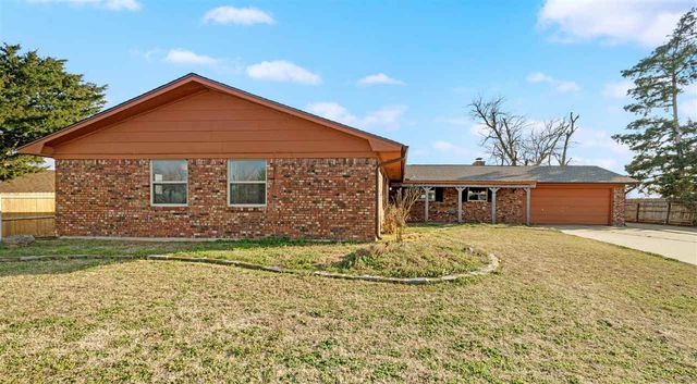 5104 NW Ash Ave, Lawton, OK 73505