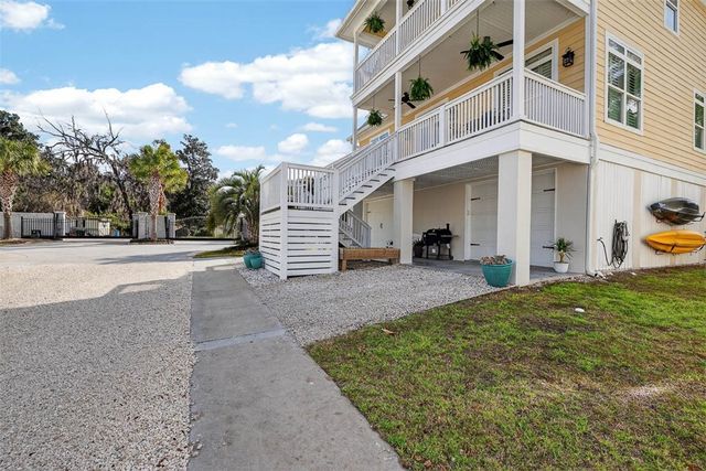 101 Cathead Lane, Darien, GA 31305