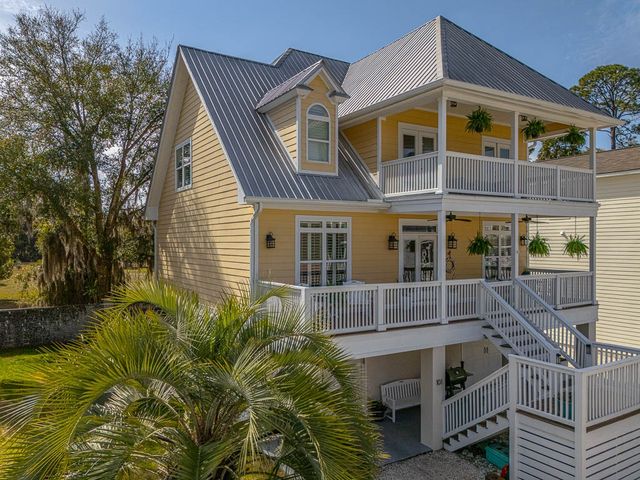 101 Cathead Lane, Darien, GA 31305
