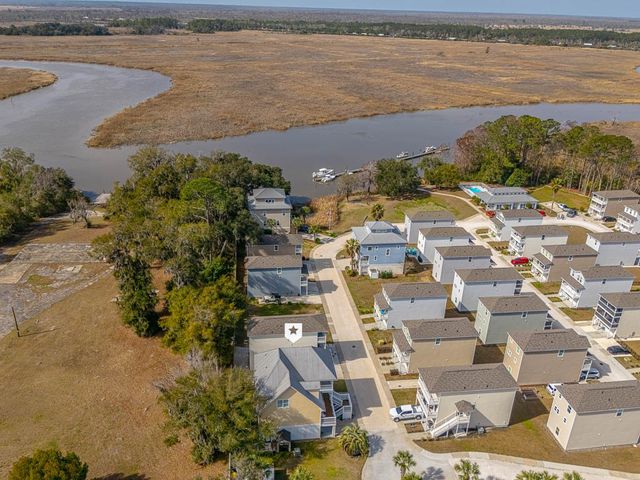 101 Cathead Lane, Darien, GA 31305