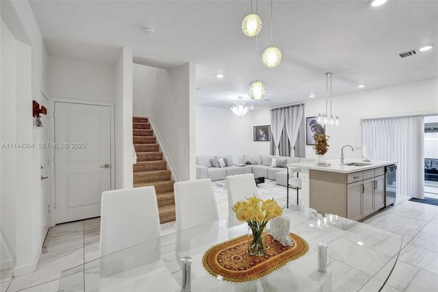 838 SE 17th Street, Homestead, FL 33034