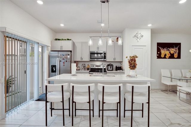 838 SE 17th Street, Homestead, FL 33034