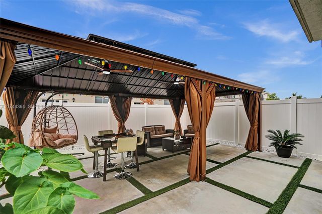 838 SE 17th Street, Homestead, FL 33034