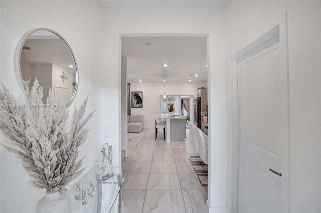 838 SE 17th Street, Homestead, FL 33034