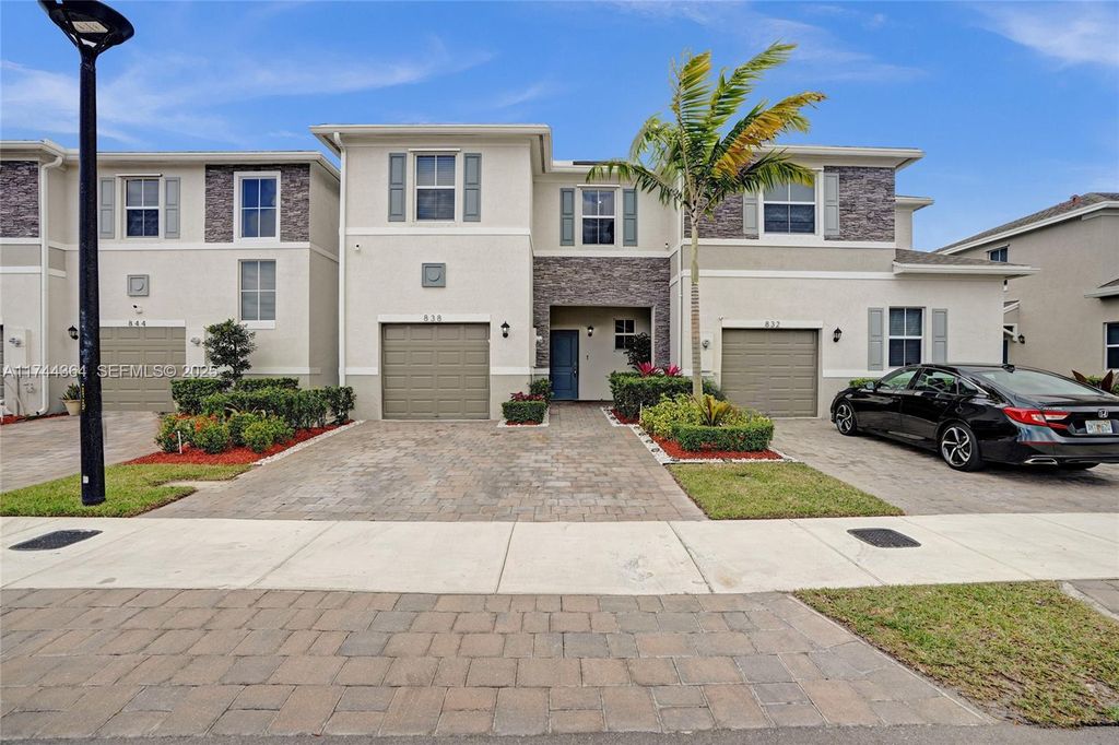 838 SE 17th Street, Homestead, FL 33034
