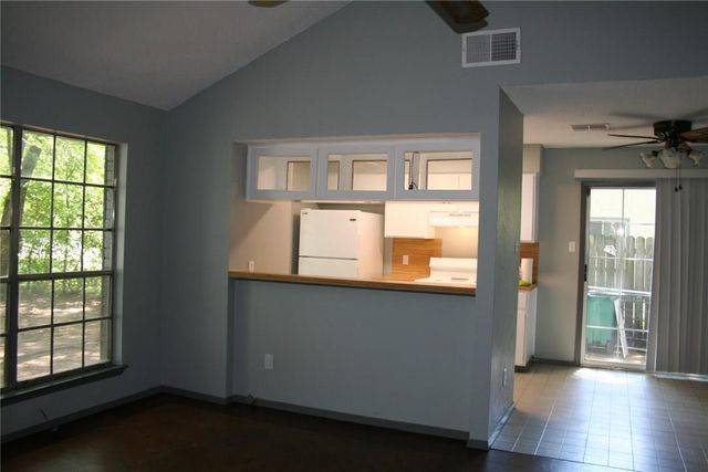 103 Cloudview DR A, Austin, TX 78745