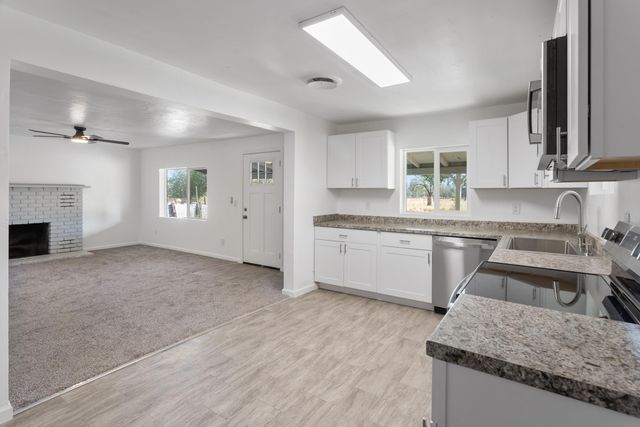 17402 Olinda Road, Anderson, CA 96007