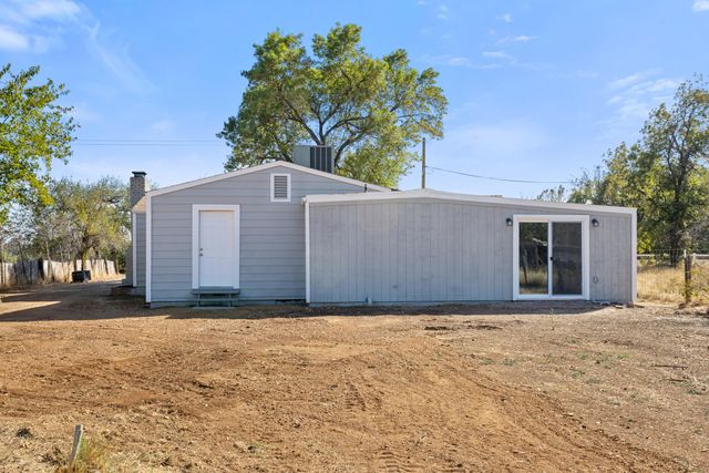 17402 Olinda Road, Anderson, CA 96007