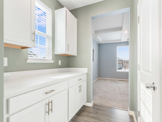 387 S Pointe Avenue, South Elgin, IL 60177