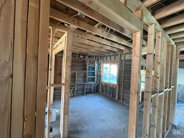313 S Robinson Street, Tehachapi, CA 93561