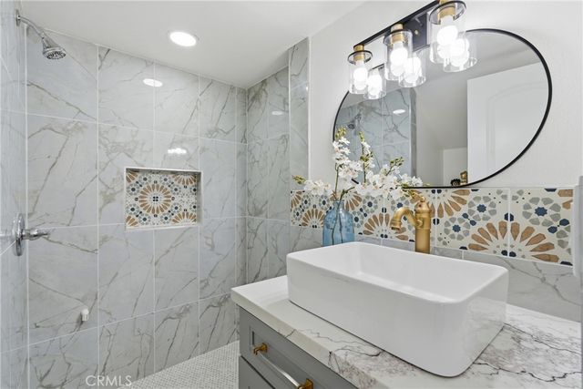 9051 Glenridge Avenue, Westminster, CA 92683