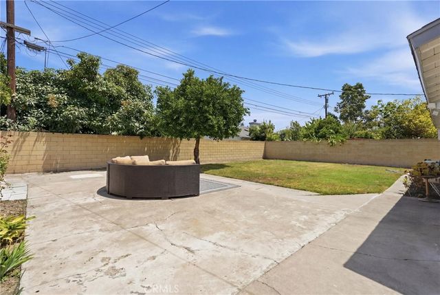 9051 Glenridge Avenue, Westminster, CA 92683