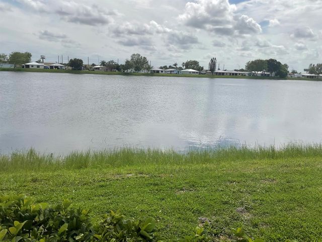 14151 Cisne Circle, Fort Pierce, FL 34951