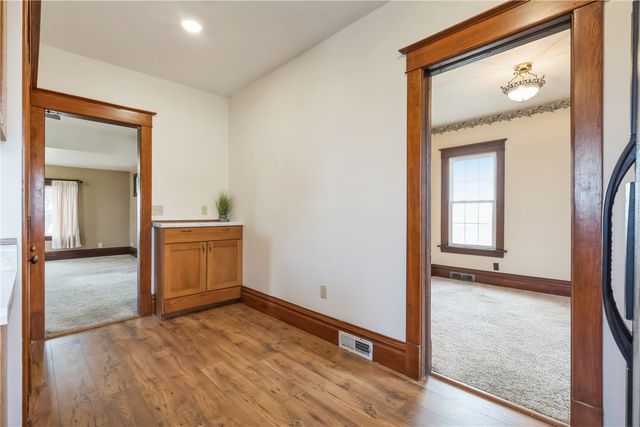 4145 Grubbs Creek Rd., Center Point, IA 52213