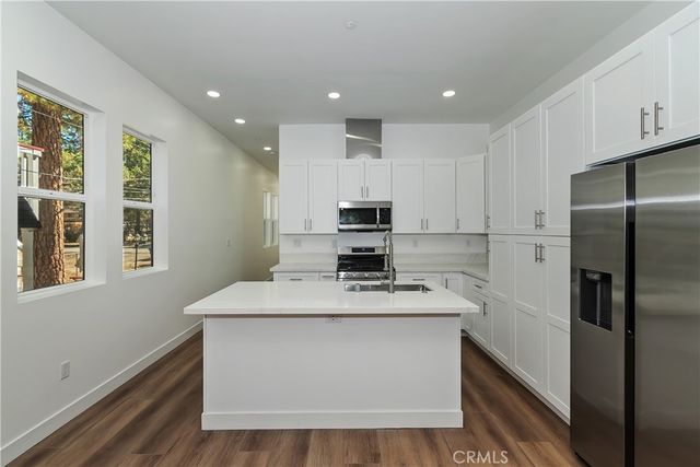 911 Sugarloaf, Big Bear City, CA 92314