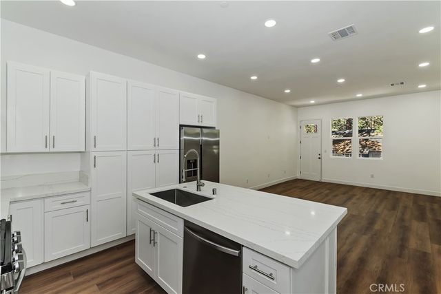 911 Sugarloaf, Big Bear City, CA 92314