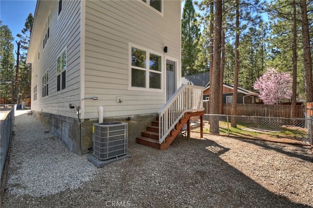 911 Sugarloaf, Big Bear City, CA 92314