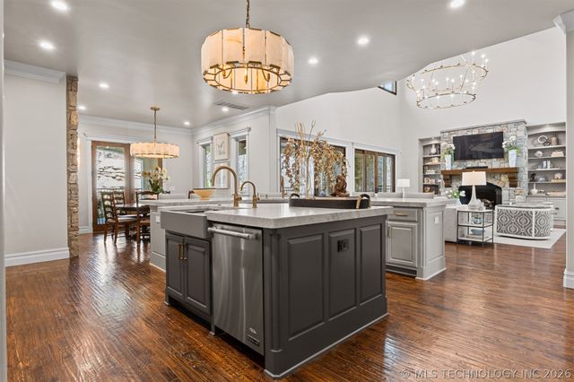 11926 S 14th Court E, Jenks, OK 74037