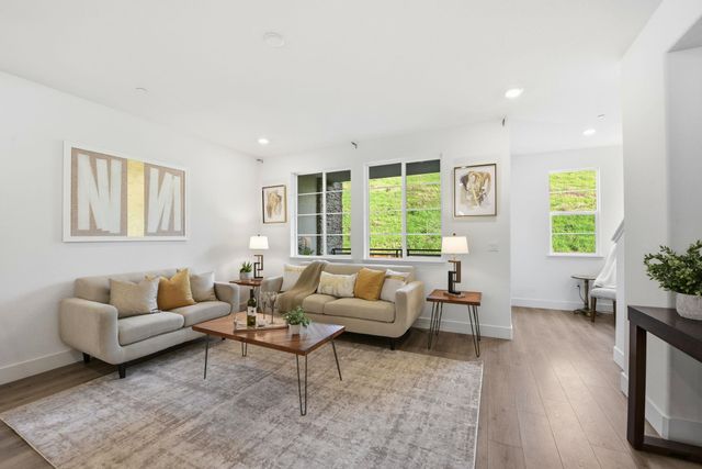 721 Delve Ct, Hayward, CA 94544