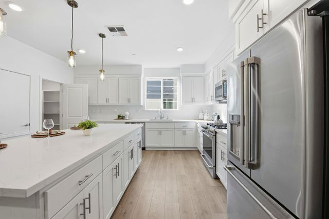 721 Delve Ct, Hayward, CA 94544