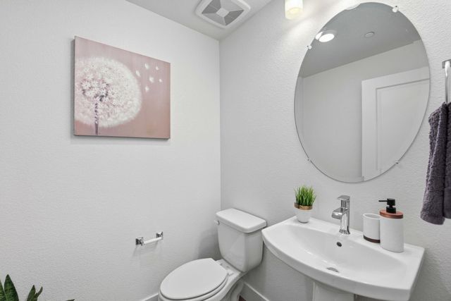 721 Delve Ct, Hayward, CA 94544