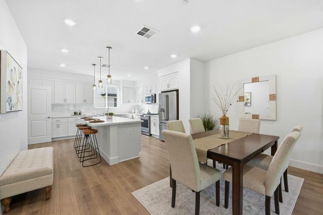 721 Delve Ct, Hayward, CA 94544