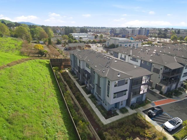 721 Delve Ct, Hayward, CA 94544