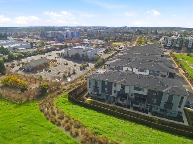 721 Delve Ct, Hayward, CA 94544