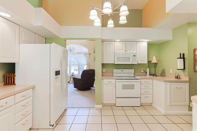 609 S Bray Street, New Carlisle, IN 46552
