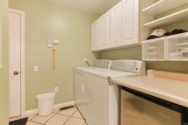 609 S Bray Street, New Carlisle, IN 46552