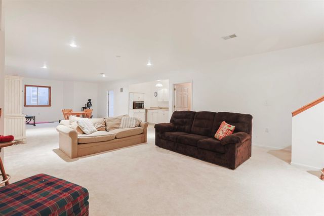 609 S Bray Street, New Carlisle, IN 46552