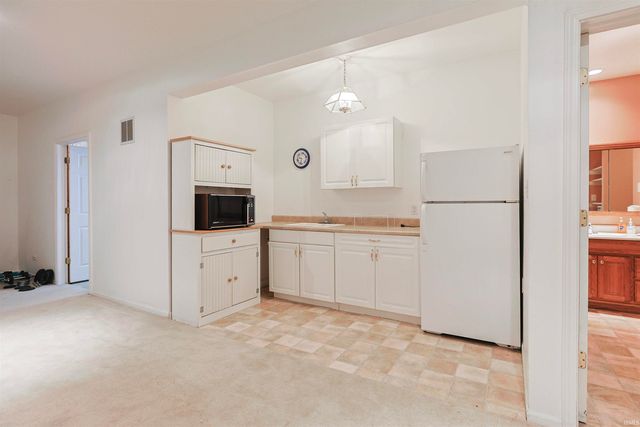 609 S Bray Street, New Carlisle, IN 46552