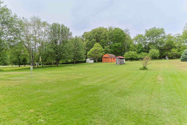 609 S Bray Street, New Carlisle, IN 46552