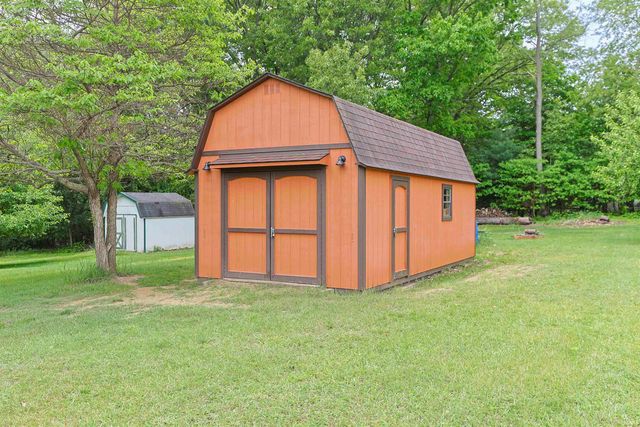 609 S Bray Street, New Carlisle, IN 46552