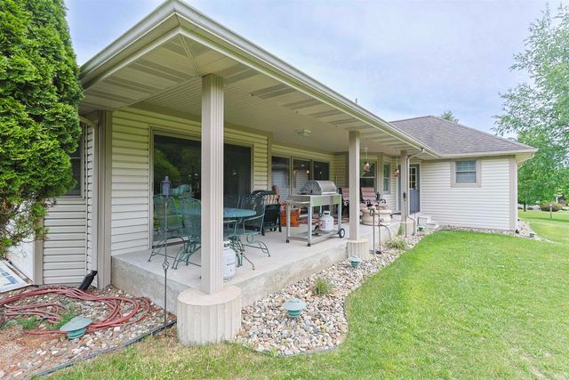 609 S Bray Street, New Carlisle, IN 46552