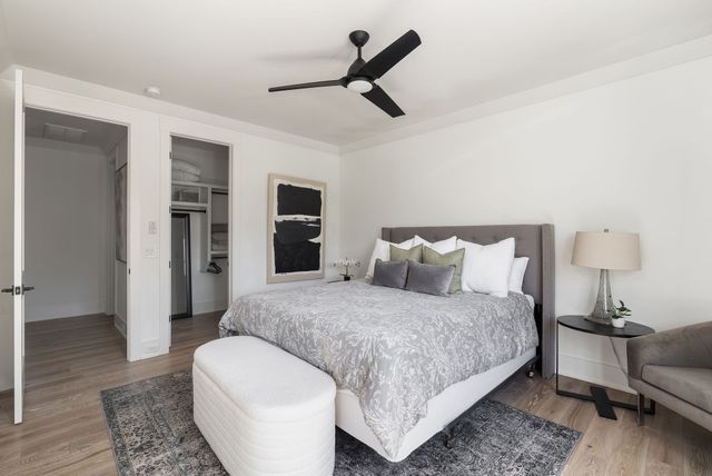 825 Forest Hills Dr, Nashville, TN 37220