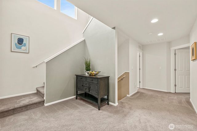 2744 Saga Court NE, Lacey, WA 98516