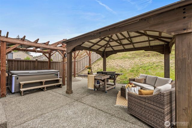 2744 Saga Court NE, Lacey, WA 98516